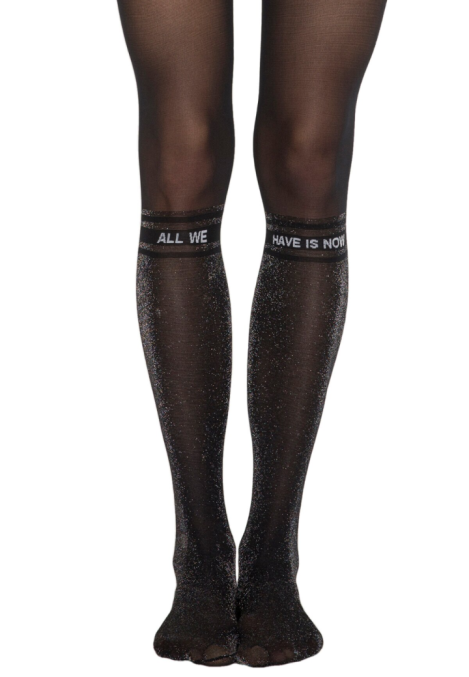 Dres Penti Lovely ,,On Time'' 50 DEN -cu Imprimeu „All We Have Is Now” Engros