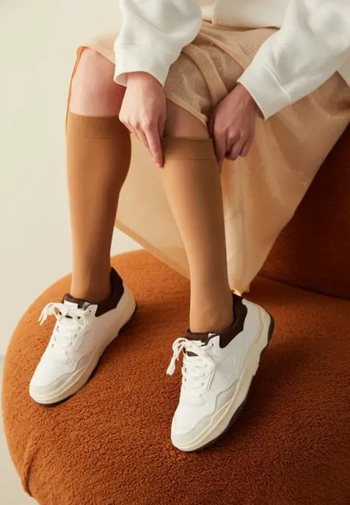 Șosete dama Penti Micro 40 DEN, sub genunchi- semi-opace și mate,Nude Engros