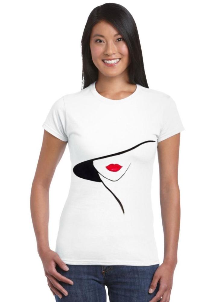 Tricou damă alb din bumbac 100% cu imprimeu grafic – model casual.Engros